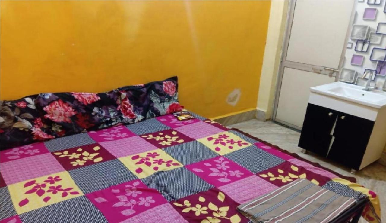 Maheshwari Bhavan By Wb Inn Sitapur Muafi Luaran gambar